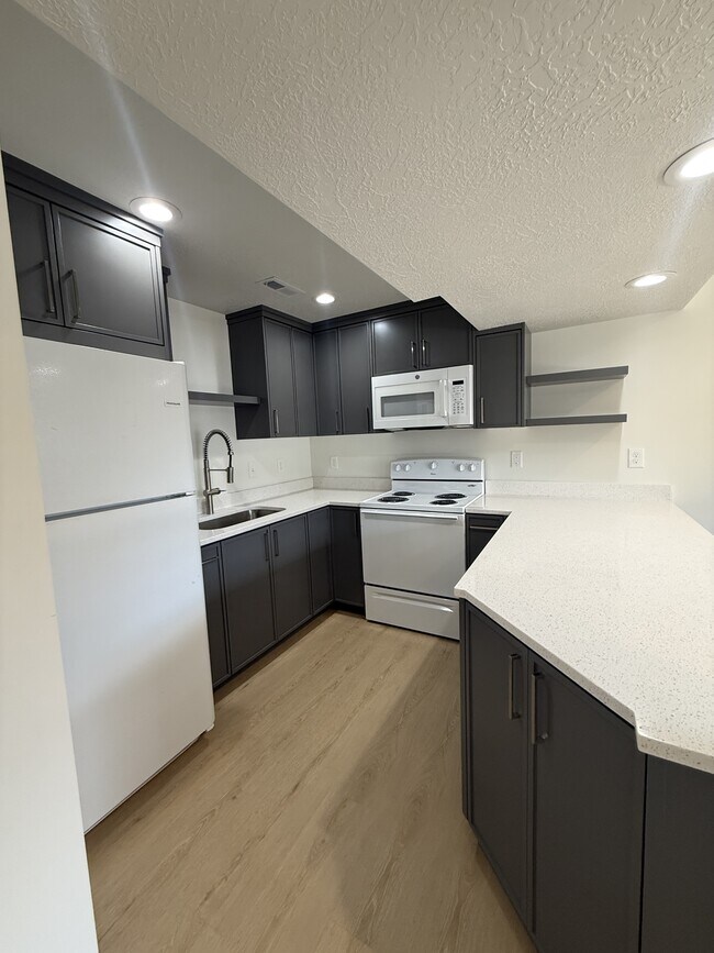 Building Photo - 1838 New York Dr