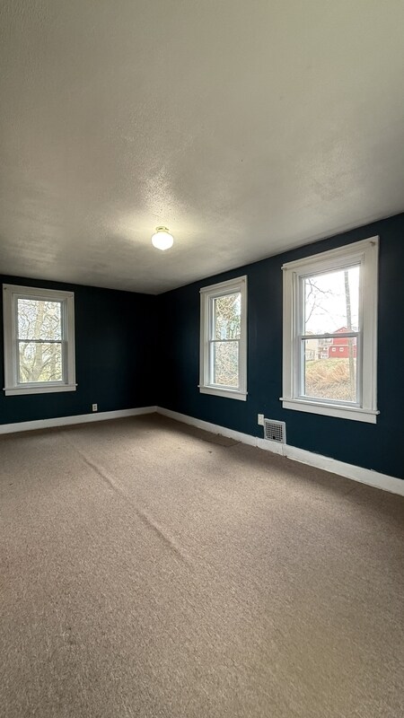 Building Photo - 136 Arkansas Ave