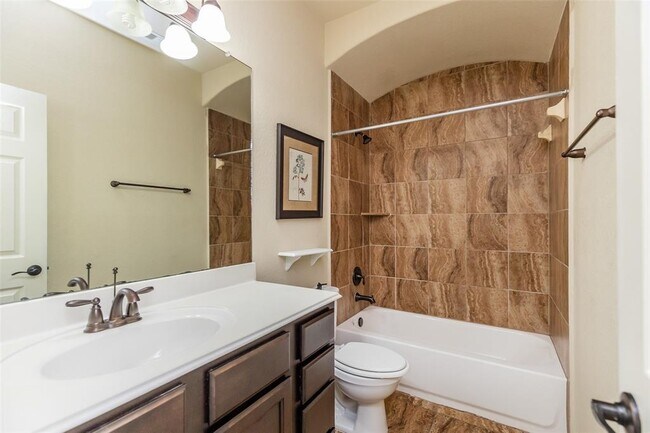 Building Photo - 4506 Hidden Oaks Wy