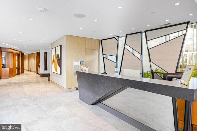 Building Photo - 145 Riverhaven Dr