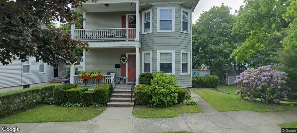 Building Photo - 14 Moynan St