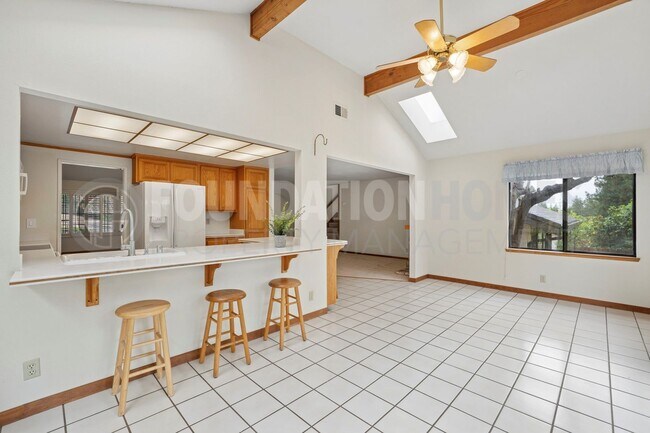Building Photo - 27 Partridge Dr