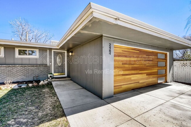 Building Photo - 2484 Pierce St