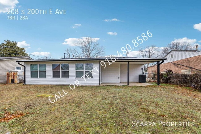 Building Photo - 208 S 200th E Ave