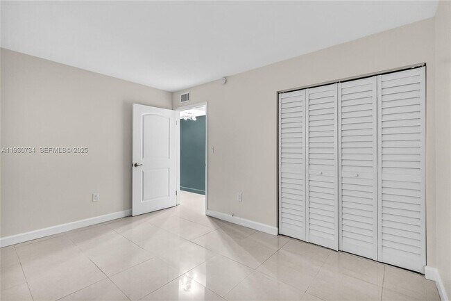 Building Photo - 8400 SW 133rd Avenue Rd