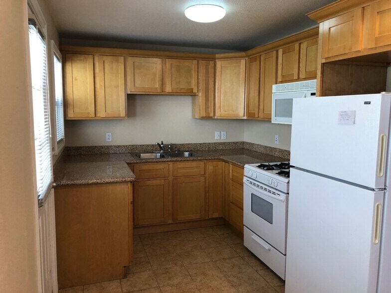 Kitchen - 504 D St