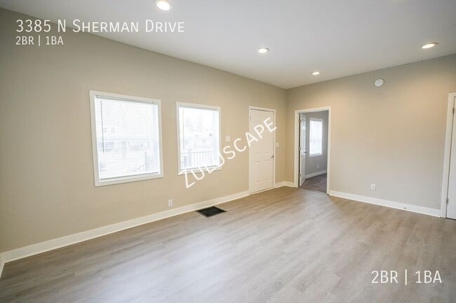 Building Photo - 3385 N Sherman Dr
