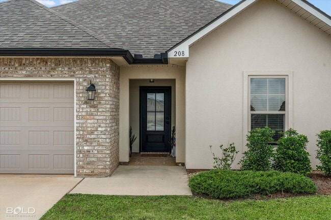 Building Photo - Legacy Pointe