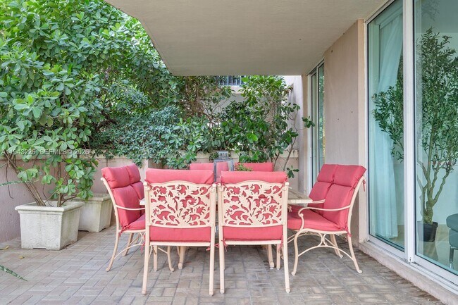 Building Photo - 17555 Atlantic Blvd