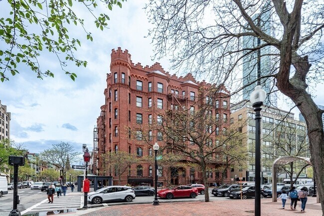Building Photo - 271 Dartmouth St