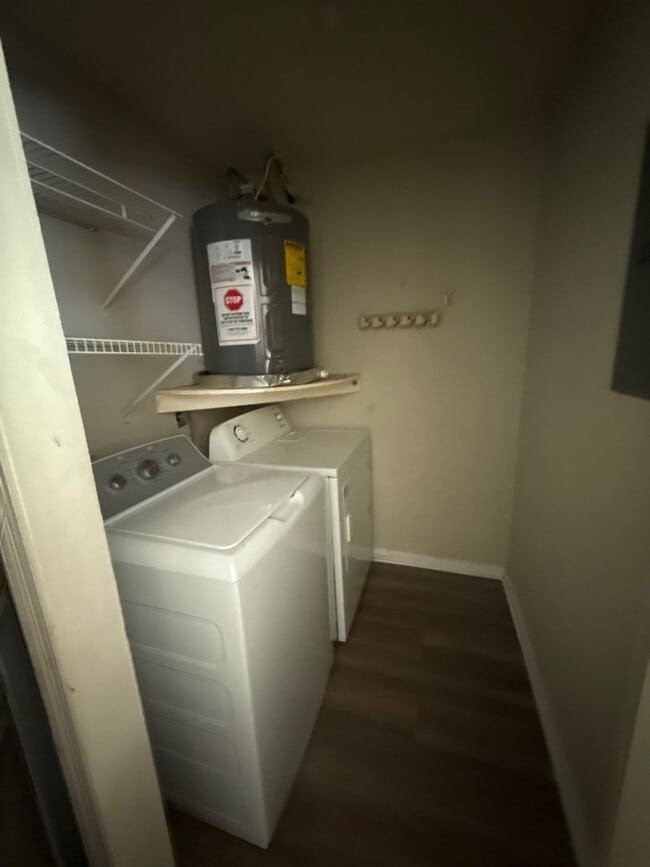 Building Photo - 904 Bald Eagle Run