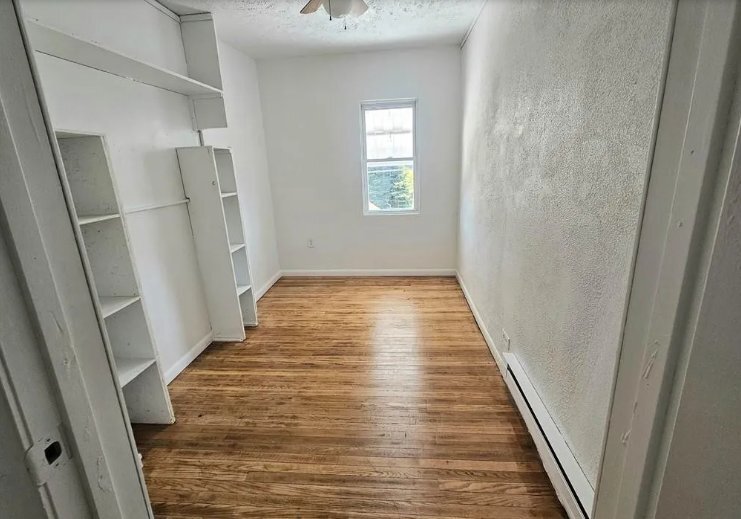 Building Photo - 807 Hazlett Ave