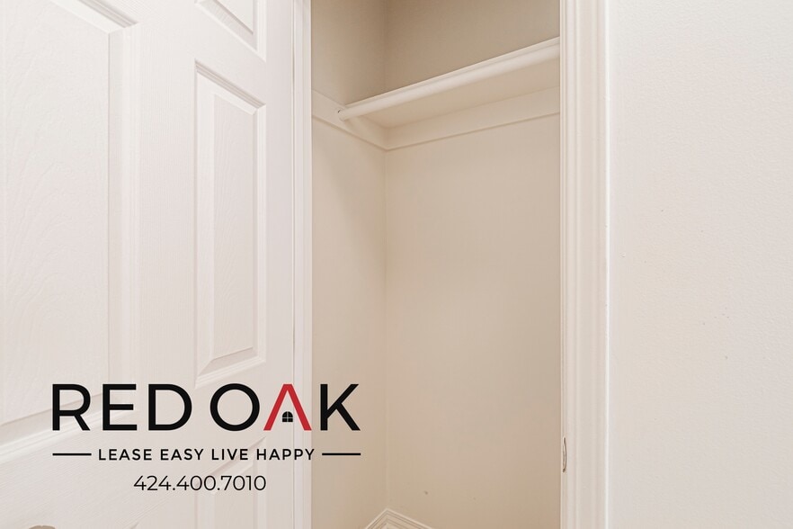 Building Photo - 1509 Wilcox Ave