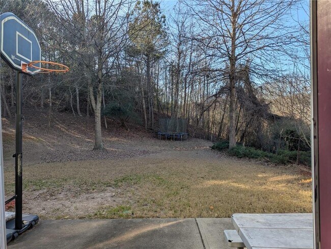 Building Photo - 815 Earlham Dr