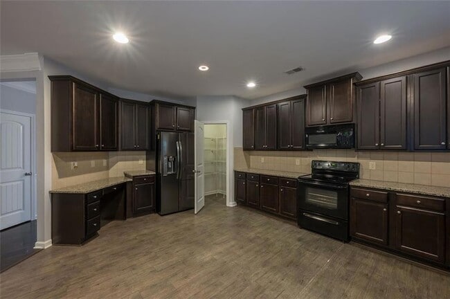 Building Photo - 840 Whisperwood Trail