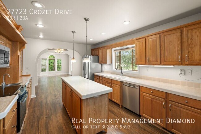 Building Photo - 27723 Crozet Dr