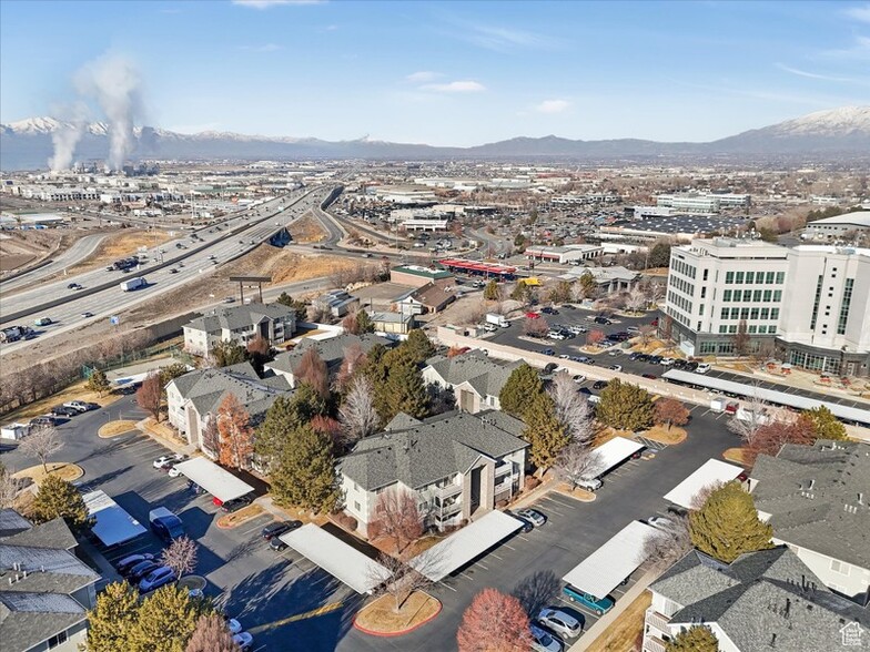 Building Photo - 1501 N 1285 W
