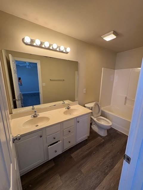 Building Photo - 325 S Square Dr