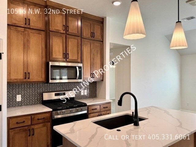 Building Photo - 10516 NW 32nd St