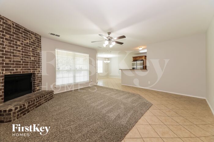 Building Photo - 2708 Beverly Dr