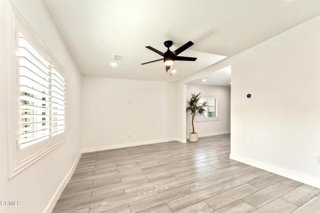 Building Photo - 1121 La Puerta St