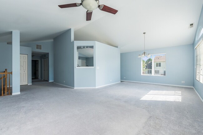 Building Photo - 1692 Fredericksburg Ln