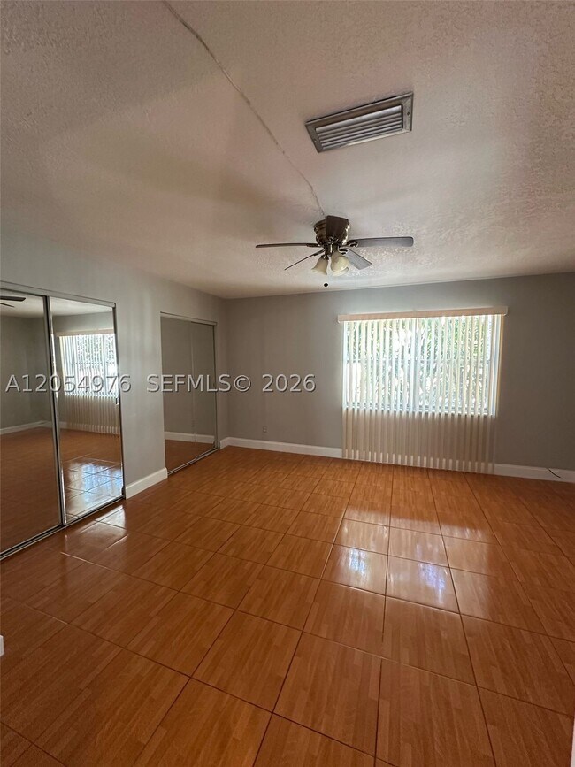 Building Photo - 4159 SW 66th Ln