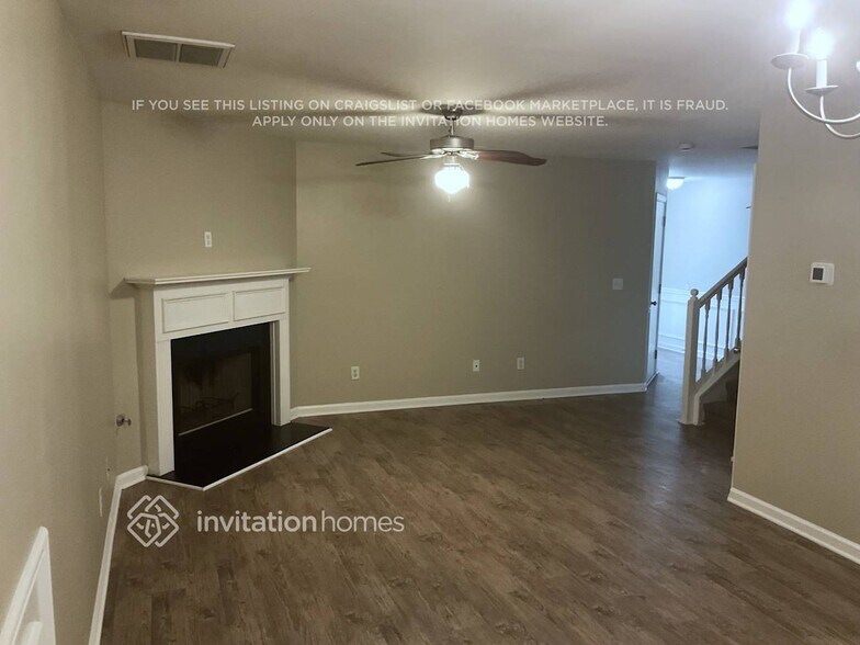 Building Photo - 107 Hidden Creek Dr