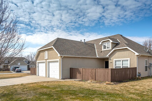 Building Photo - Peregrine Valley Duplexes