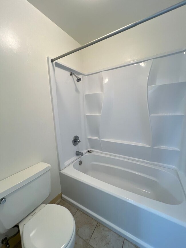 Building Photo - 7mct4712