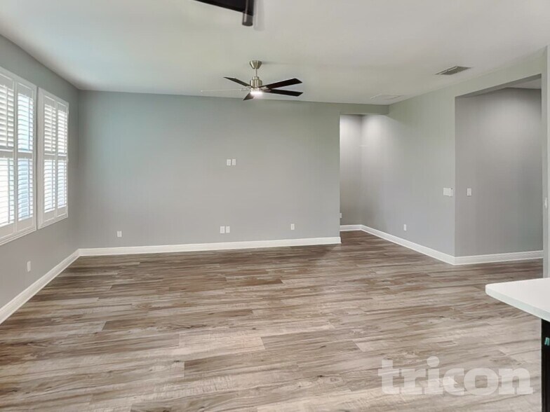 Building Photo - 1842 Castleton Dr