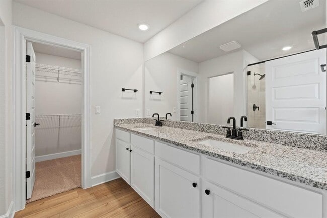 Building Photo - 9517 Balmy Ln