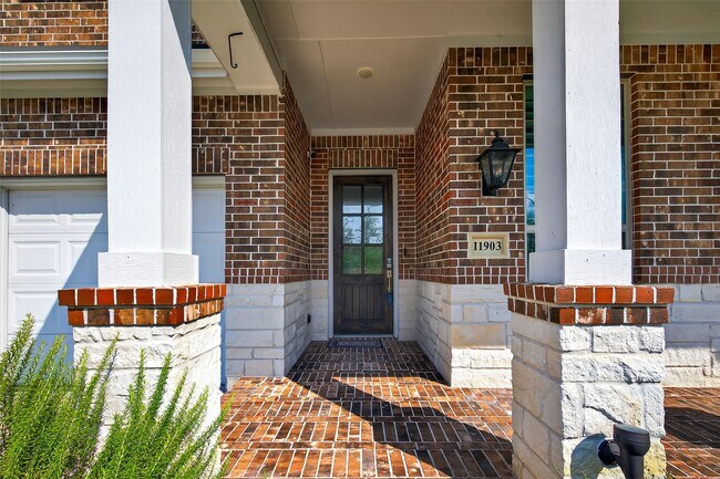 Building Photo - 11903 Muir Grvs Trl