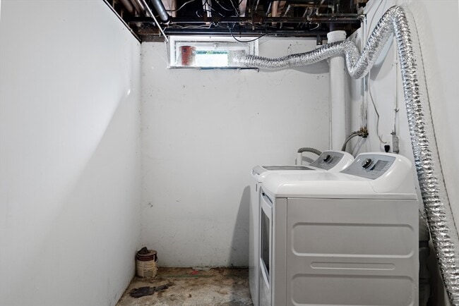 Building Photo - 41 Bishop Dr