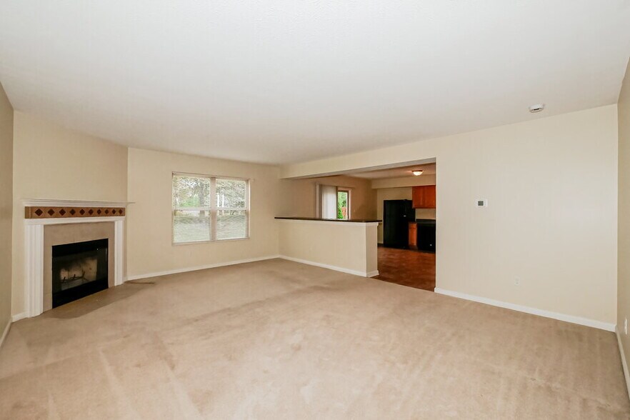 Building Photo - 12971 Quarterback Ln