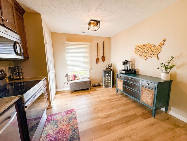 Building Photo - Coming Soon! 3 Bedroom 2 Bathroom-Dogs okay!