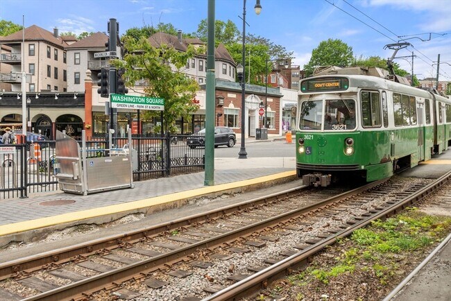 Building Photo - 41 Park St