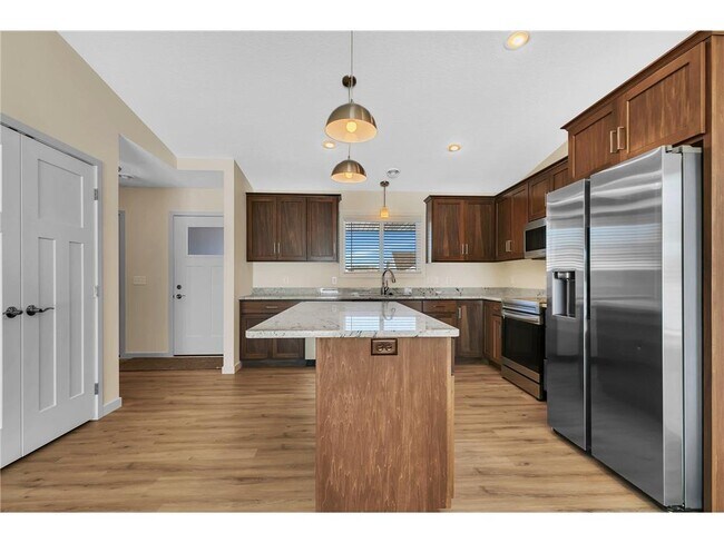 Building Photo - 4325 32nd St S