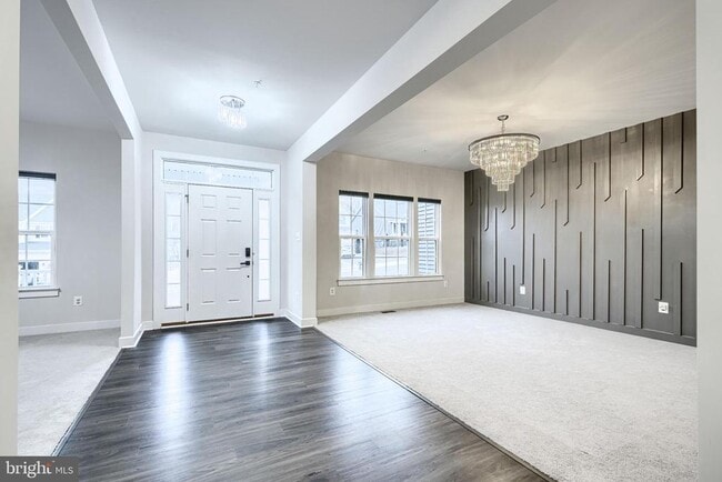 Building Photo - 13605 Otono Dr