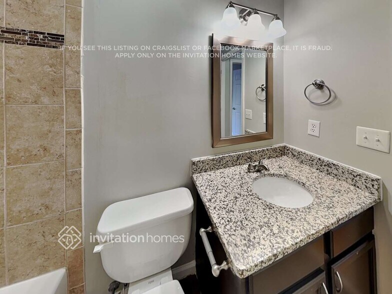 Building Photo - 16119 Amber Field Dr