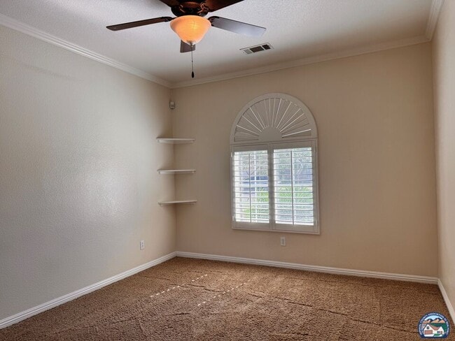 Building Photo - 2640 Lenrey Ave