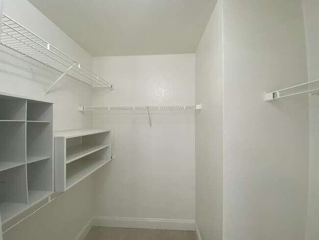 Building Photo - 1725 Palm Cove Blvd