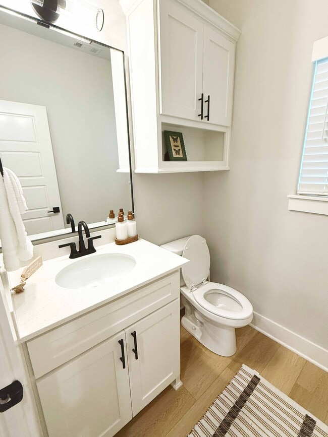 Building Photo - 1530 W Cato Springs Rd