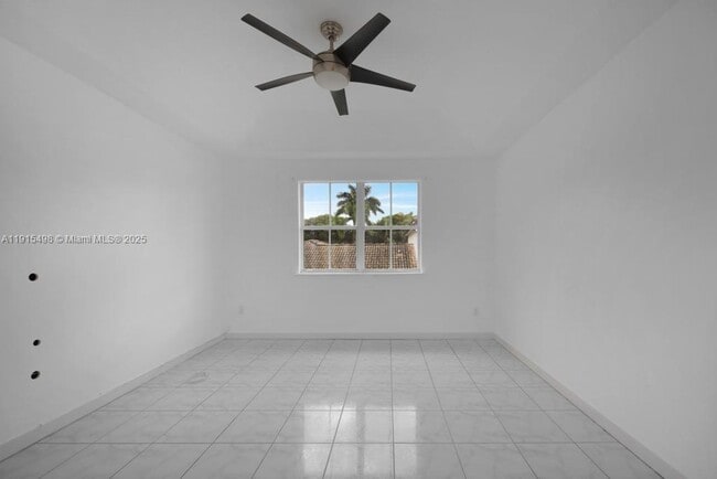 Building Photo - 4863 NW 109th Path