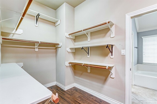 Building Photo - 27923 Silverstream Ct