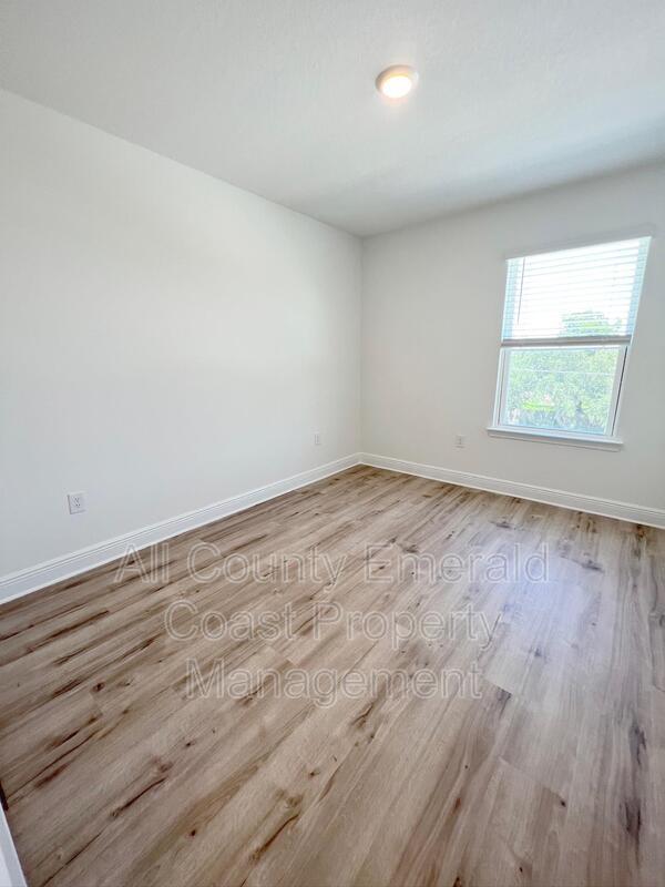 Building Photo - 10 Redbird Lp