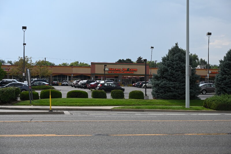 Building Photo - 1631 Kimbark St