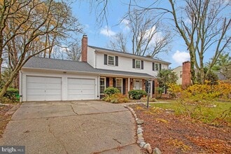 Building Photo - 15805 Wayne Ave