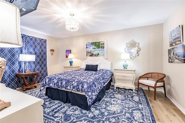 Building Photo - 3640 Bal Harbor Blvd