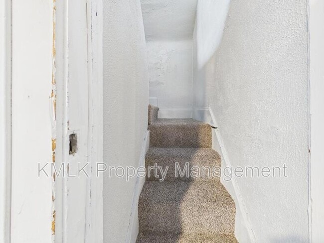 Building Photo - 2337 15th St SW